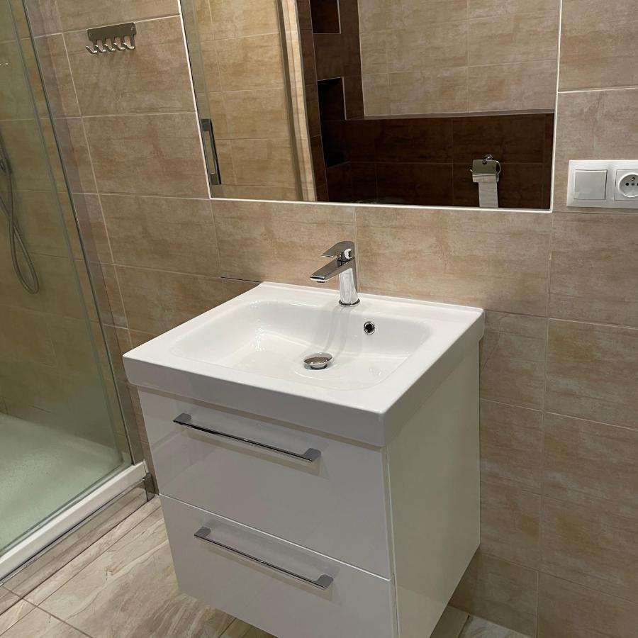 Przestronny Apartament Żagań Eksteriør bilde